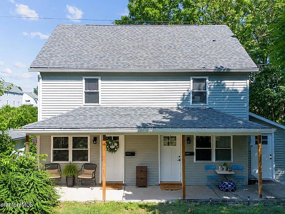 2nd image of 843 Spring St