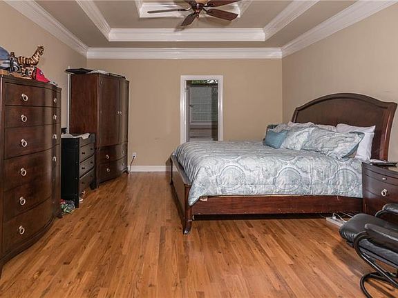 5th image of 2850 Wellington Way SE