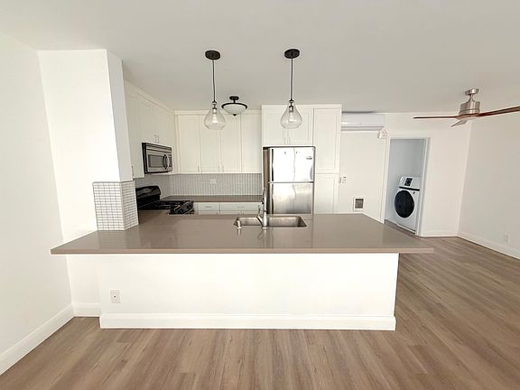 5th image of 1008 7th St APT 5