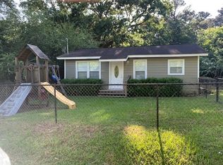 2655 Swan Ln, Silsbee, TX 77656