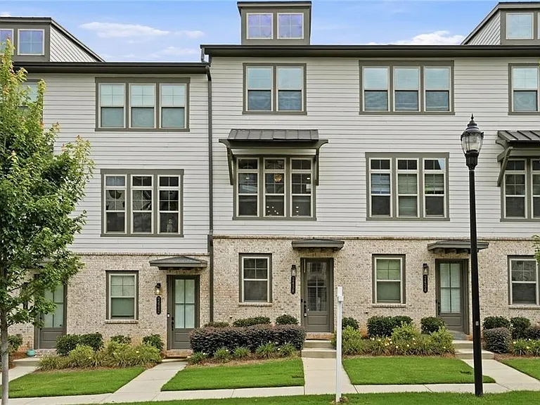 2438 Figaro Dr — Photo 1