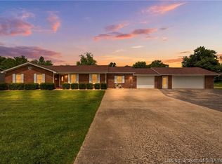 1221 Lindsey Street, Charlestown, IN 47111