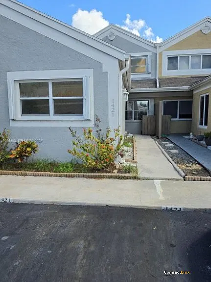 1421 NW 123rd Ter