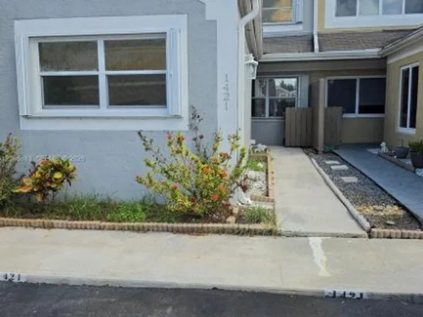 1421 NW 123rd Ter, Hollywood, FL 33026