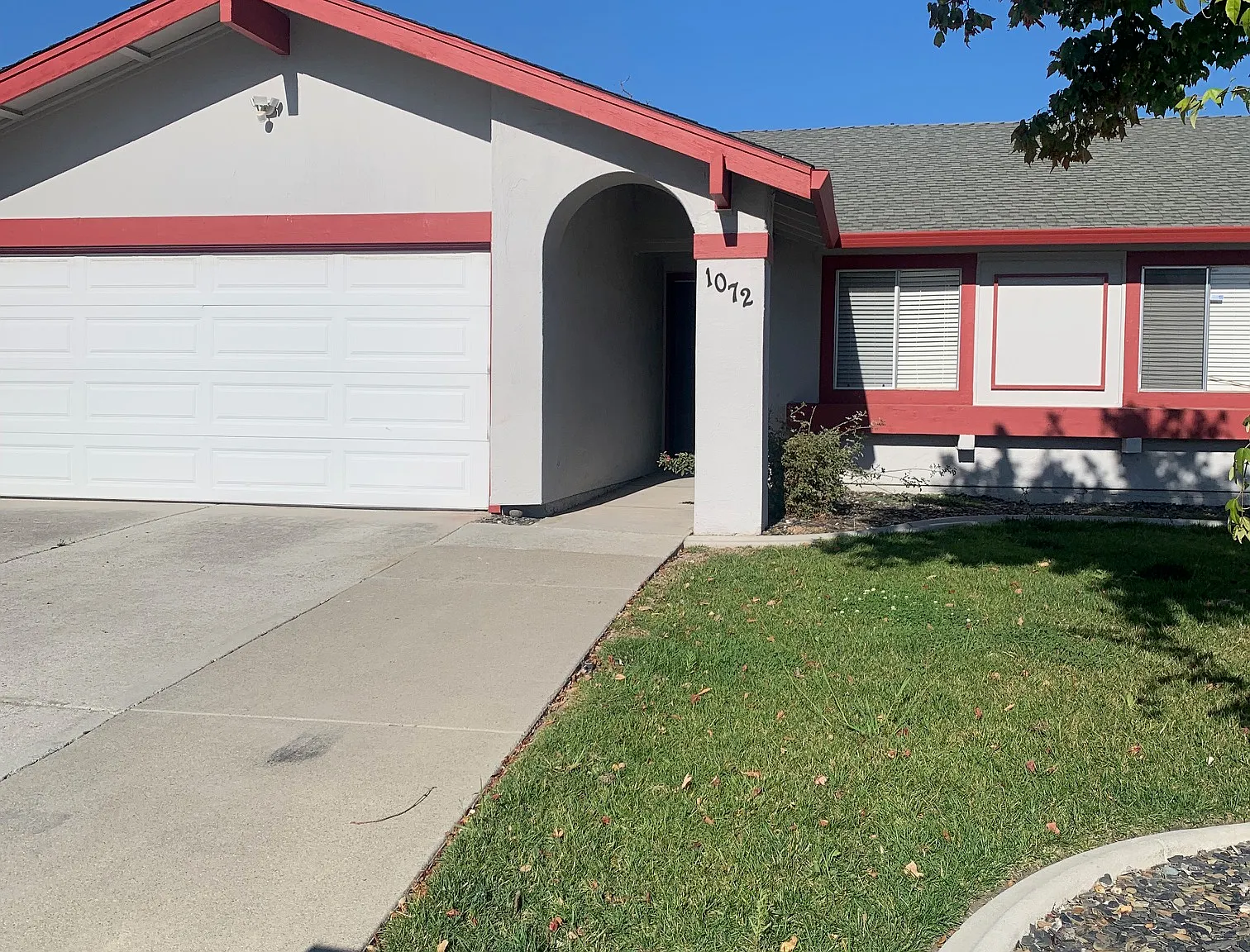 3 bed, 1262 sqft, $3,500 — Photo 2