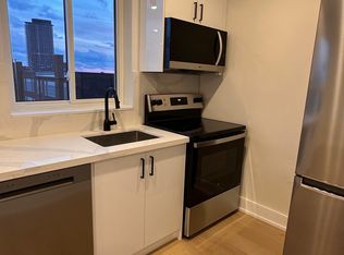 1357 Davenport Rd #202, Toronto, ON M6H2H5