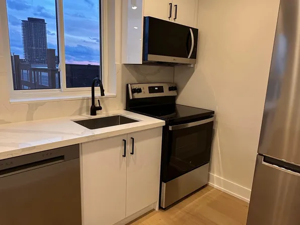 1357 Davenport Rd #202, Toronto, ON M6H 2H5