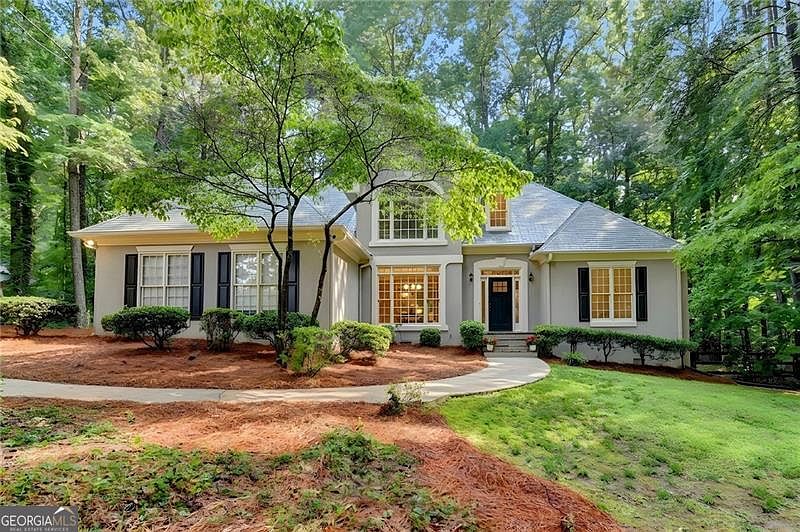 1st image of 6480 White Oak Dr