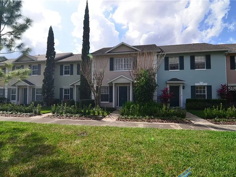 106 S Primrose Dr — Photo 3