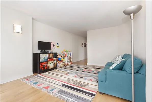 Rented by Park River | media 21