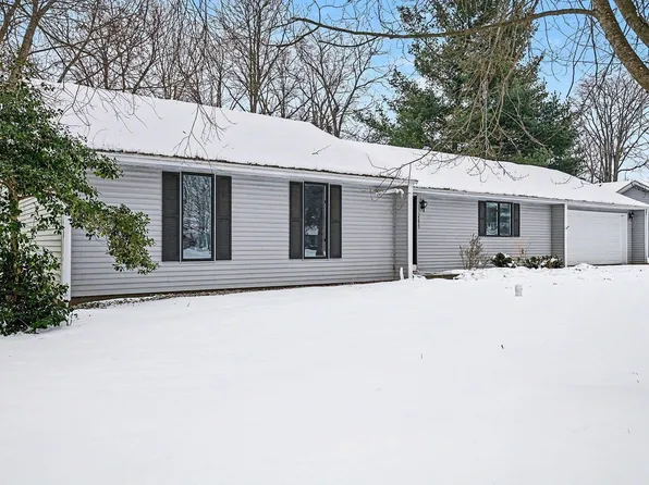 14833 Van Pelt Dr, Goshen, IN 46526