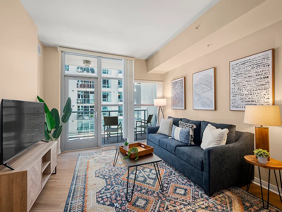 253 10th Ave #327