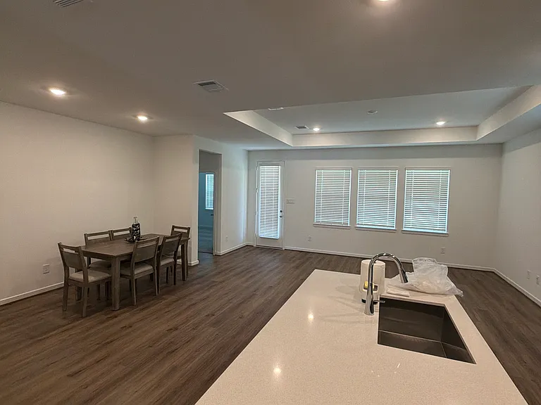 9623 Westminster Manor Dr — Photo 17