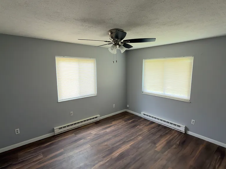 476 N Burkhart Rd — Photo 24