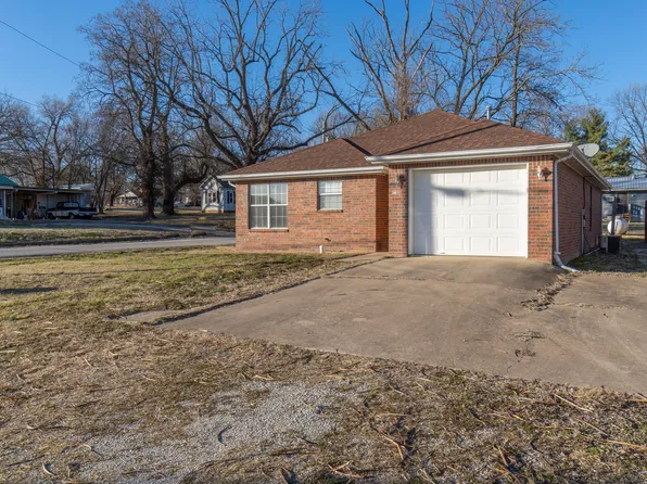 123 Church Street, Washburn, MO 65772