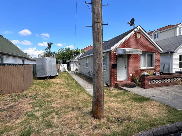 793 Patterson Ave