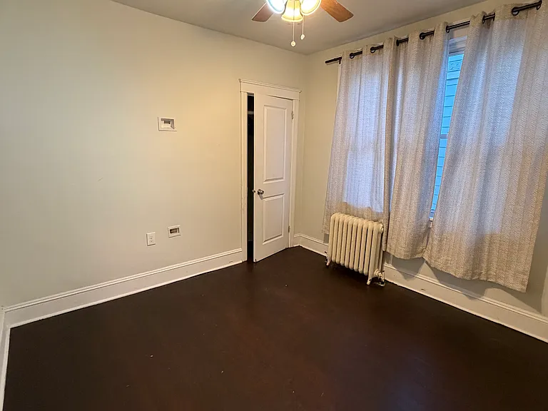 1110 Faunce St — Photo 14