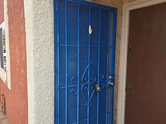 2nd image of 920 N Belvedere Ave APT 1