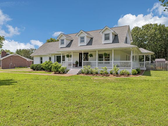 3rd image of 112 Southwinds Dr