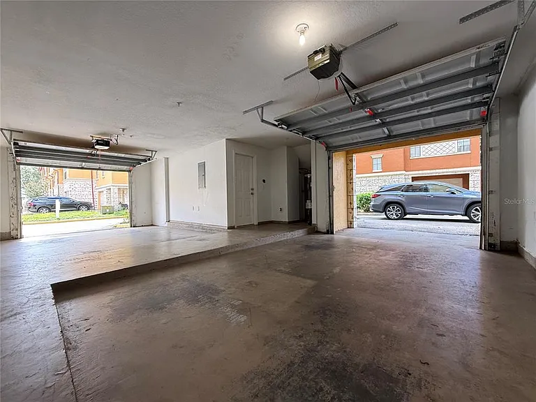 6121 Metrowest Blvd #101 — Photo 22