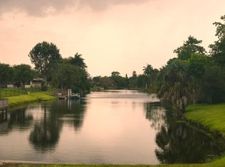 970 Hickory Trl, Wellington, FL 33414