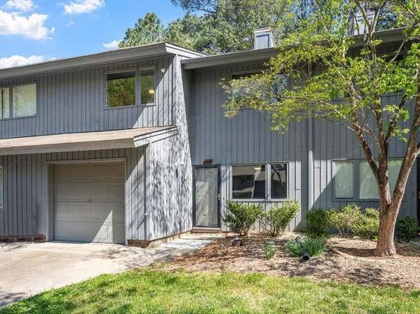 4318 Hunters Club Dr, Raleigh, NC 27606