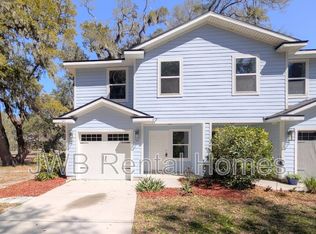 2837 Regulus Dr, Jacksonville, FL 32233