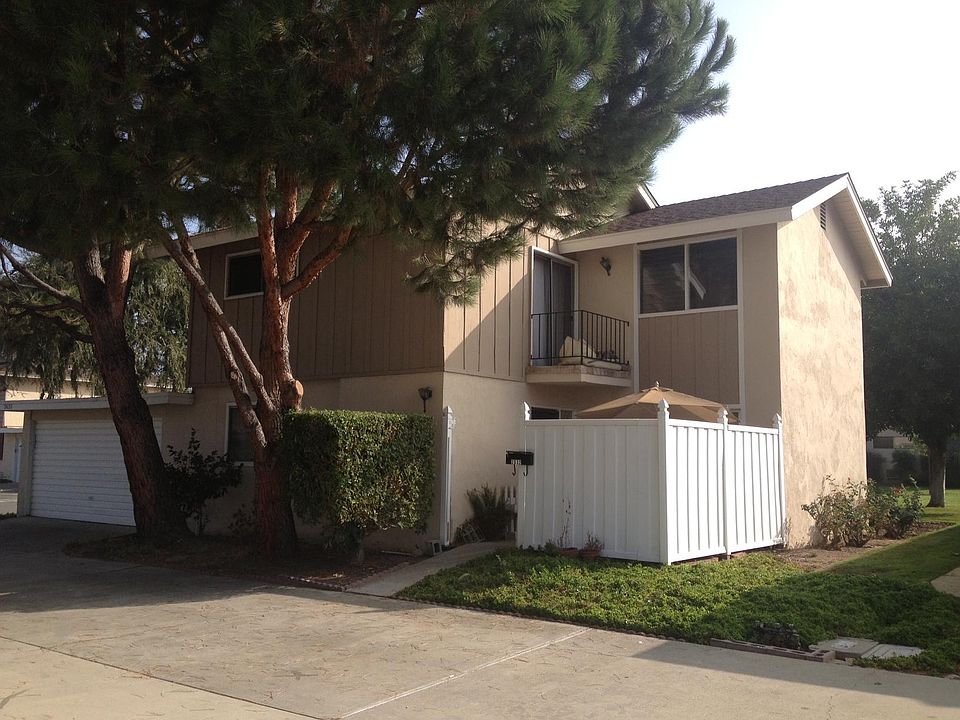 1st image of 2632 College Ln