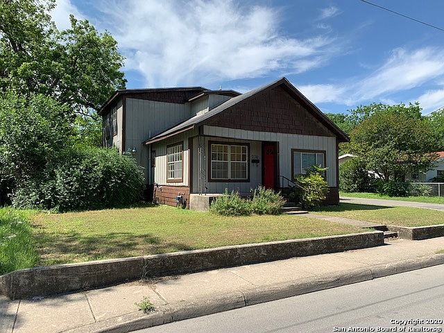1st image of 230 W Sayers Ave