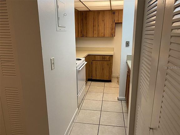 4th image of 140 Orchid Woods Ct APT 2A