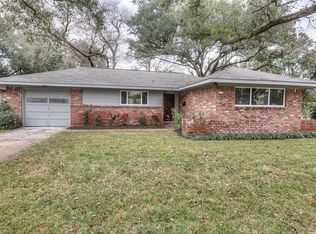6140 Birdwood Rd, Houston, TX 77074