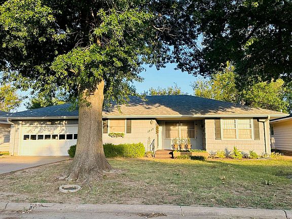 2nd image of 1517 Beverly Dr