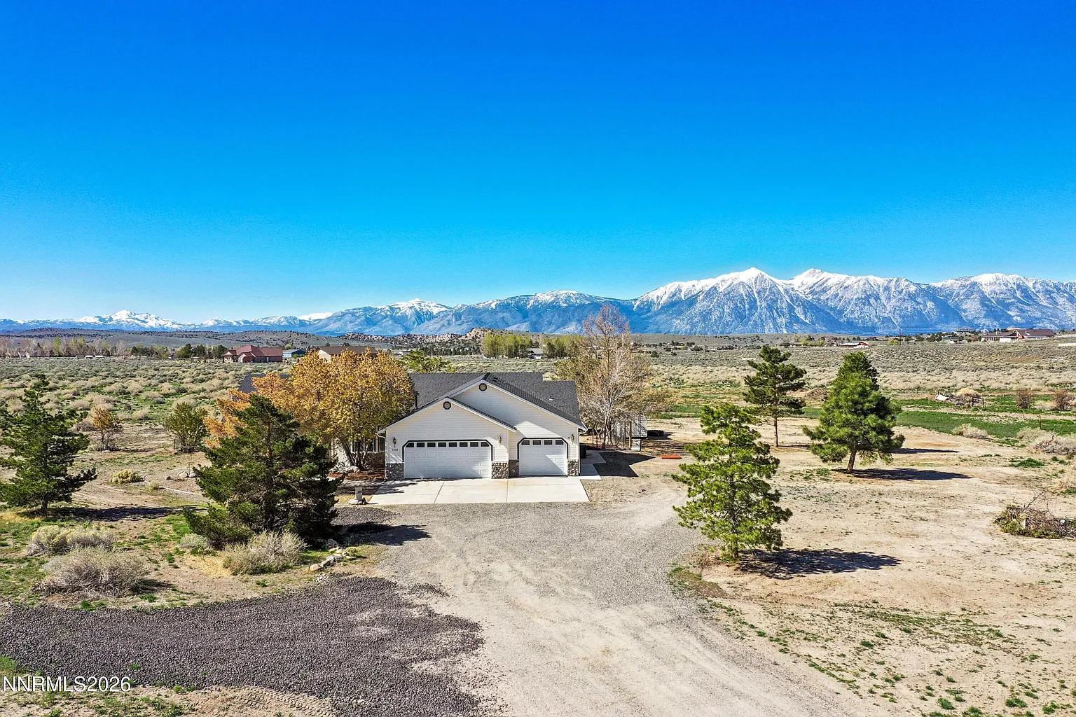 2363 Juniper Rd photo 1