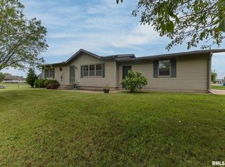 1515 7th Ave, Camanche, IA 52730