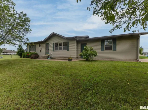 1515 7th Ave, Camanche, IA 52730