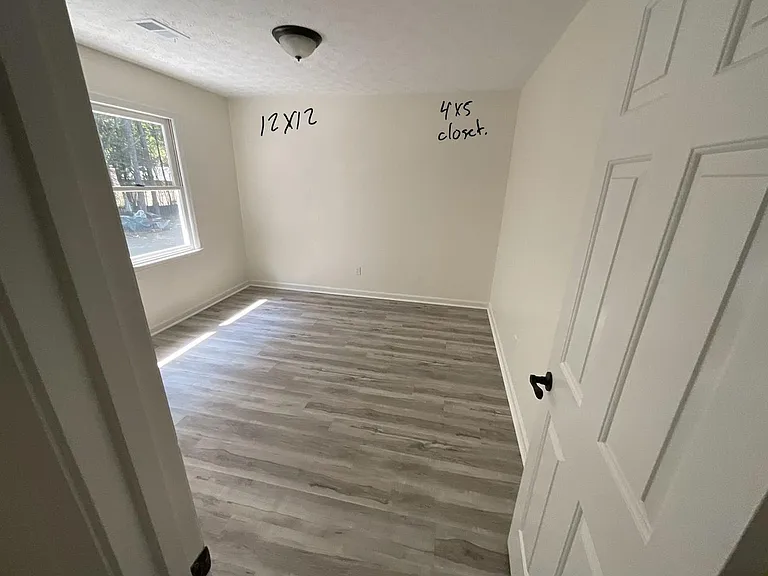 8243 Creekridge Cir #A — Photo 8