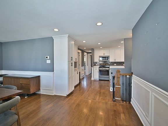 2nd image of 5841 S Newcastle Ave