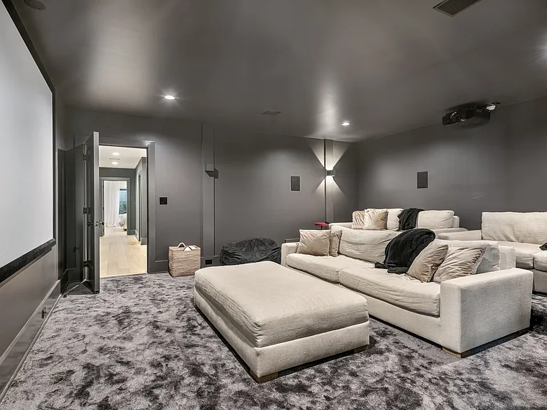 64 Chase Ct — Photo 35