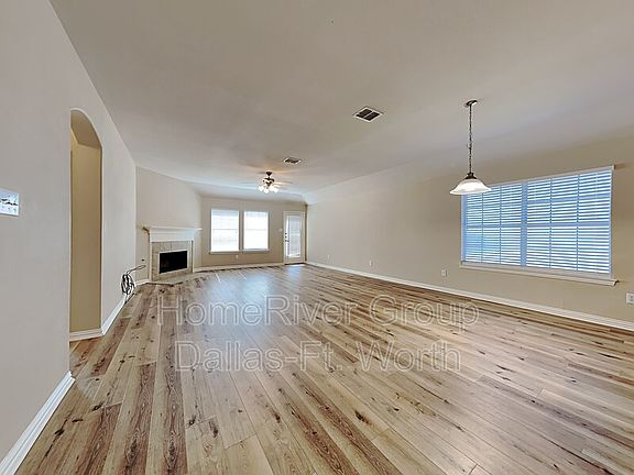 4th image of 8309 Sonnet Dr