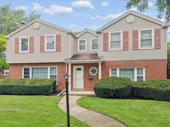 4312 Suffield Ct, Skokie, IL 60076