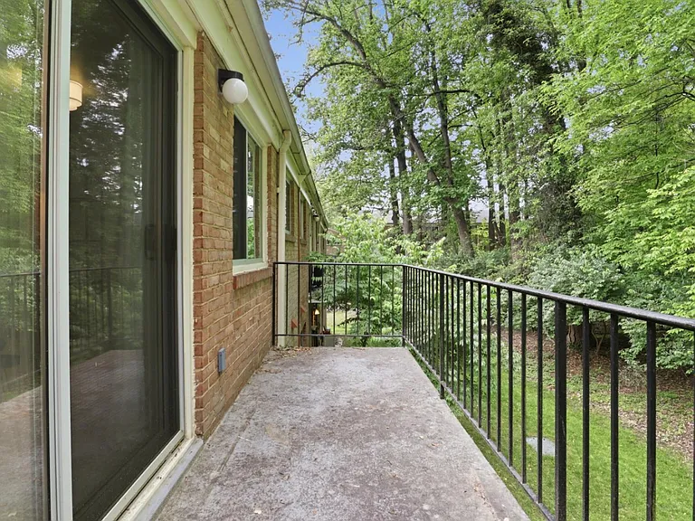 10618 Kenilworth Ave #203 — Photo 13