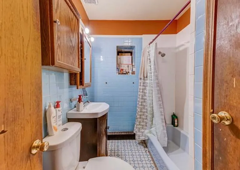 2104 S 49th Ave #1 — Photo 6