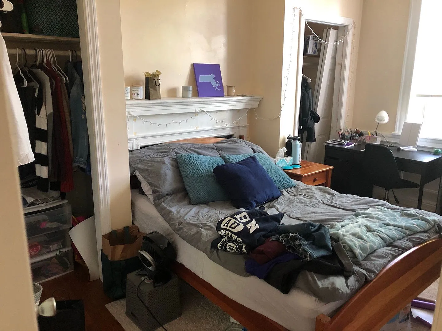 4 Bed Right Across From Boston University!! Avail 9/1 ~ Ht/Hw Included — Photo 2