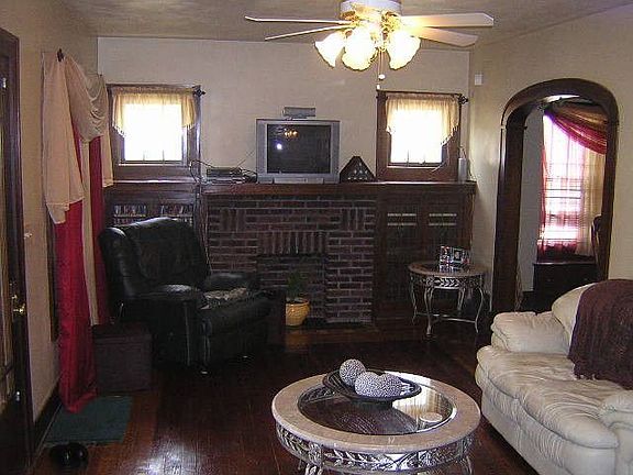 Living room 2