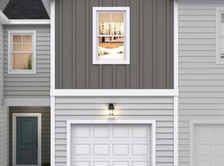 592 Sandy Hollow Drive, Jacksonville, NC 28540