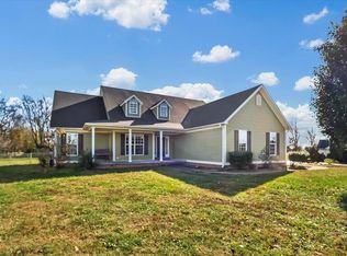 390 Sunday Silence Ct, Bowling Green, KY 42101