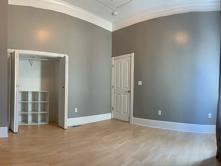 1128 E 3rd Ave — Photo 12