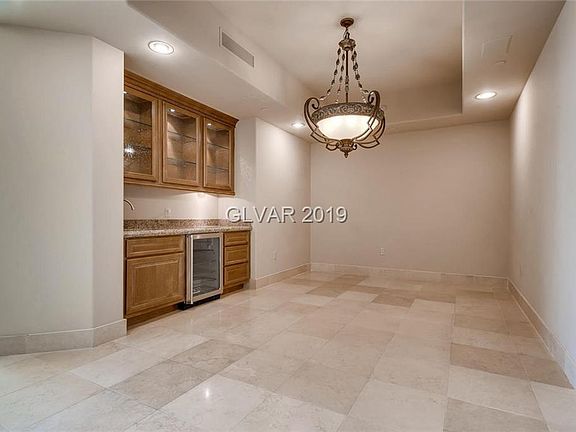 3rd image of 9101 Alta Dr Unit 203