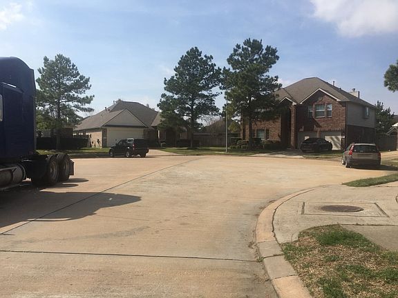 4th image of 18110 Glen Cypress Ct