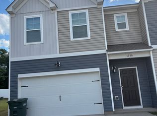 1920 Flagpole Dr, Sumter, SC 29150